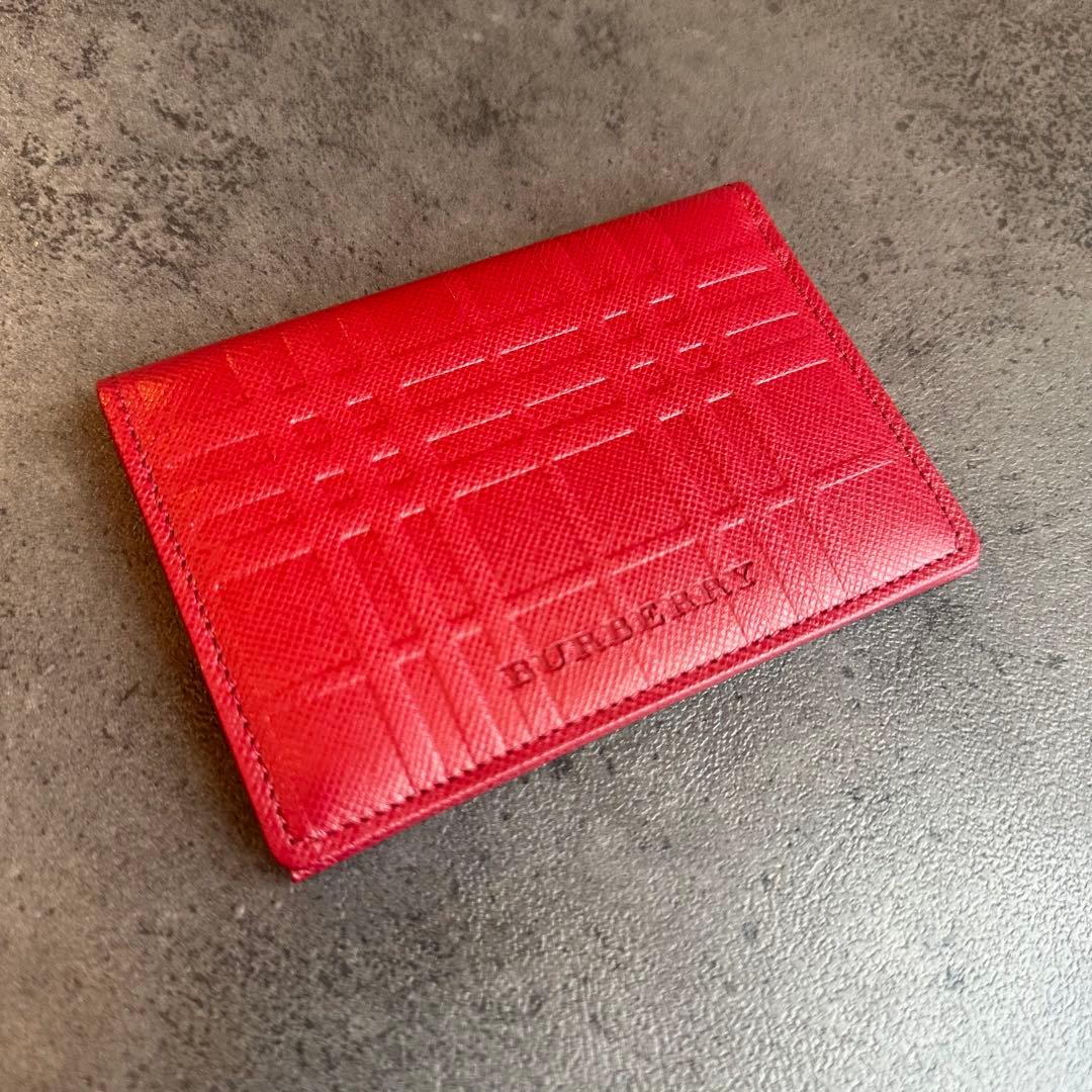 未使用✨BURBERRY エンボス加工　チェック　名刺入れ　カード　パスケース