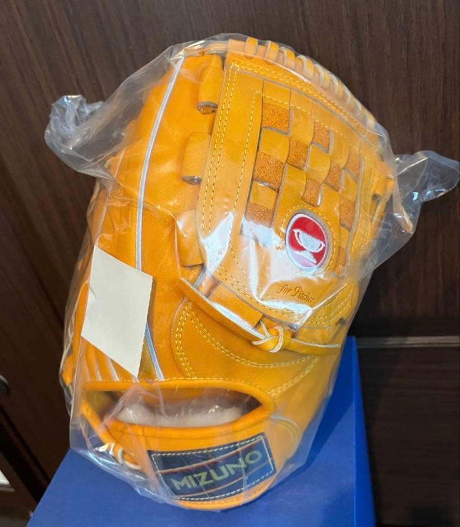 硬式用ワールドウィン復刻版 赤カップ 山田久志モデル新品未使用タグ付