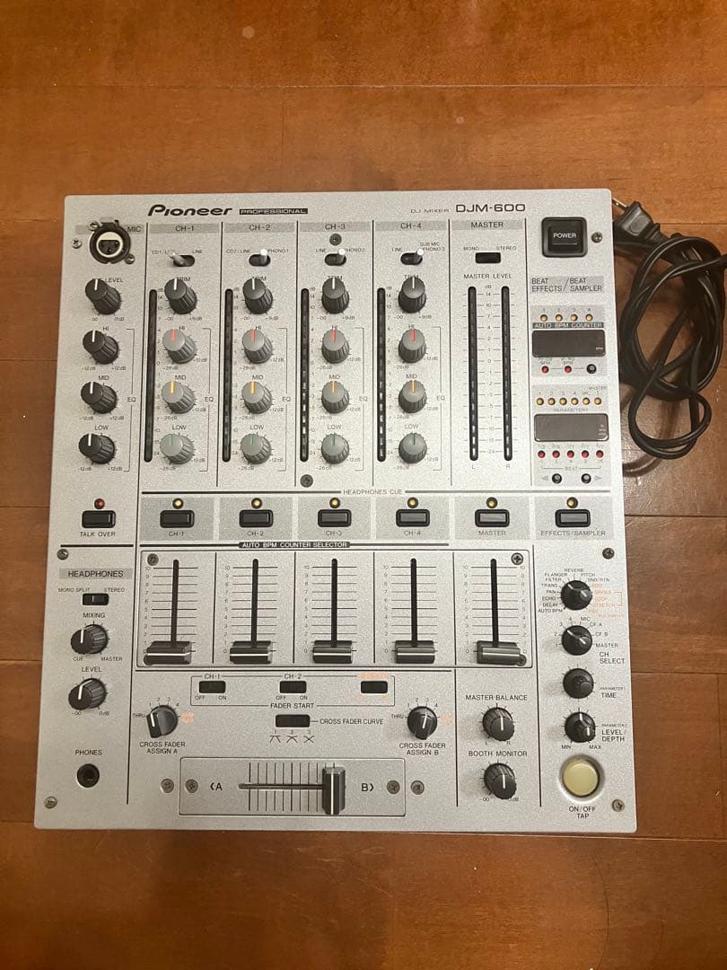 Pioneer DJM-600 DJミキサー