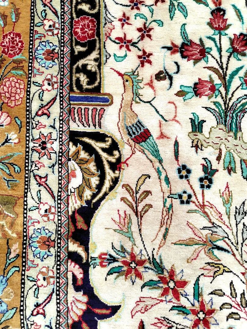 【窓からの眺めは】ペルシャ絨毯　シルク　宮殿　青空　クリスタル　シルク手織り