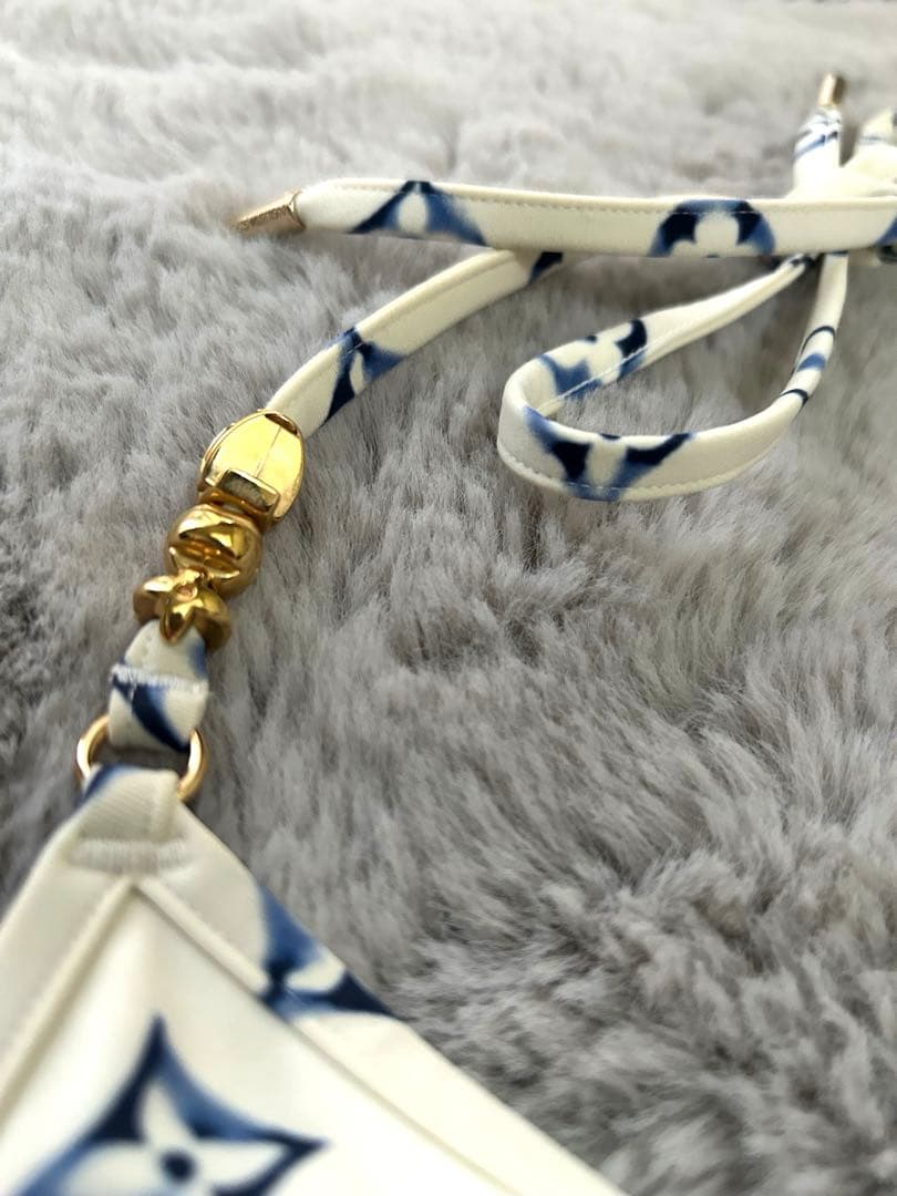 ルイヴィトン アクアレル モノグラム ビキニトップ36 新作ビキニ半額以下！！