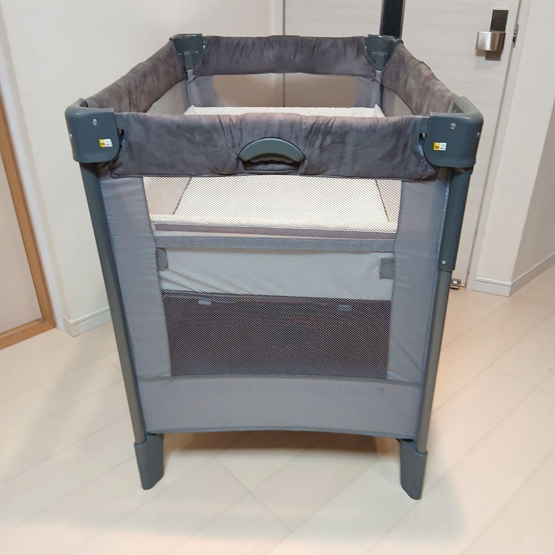 【美品】 アップリカ ココネルエアープラス　ベビーベッド グレー