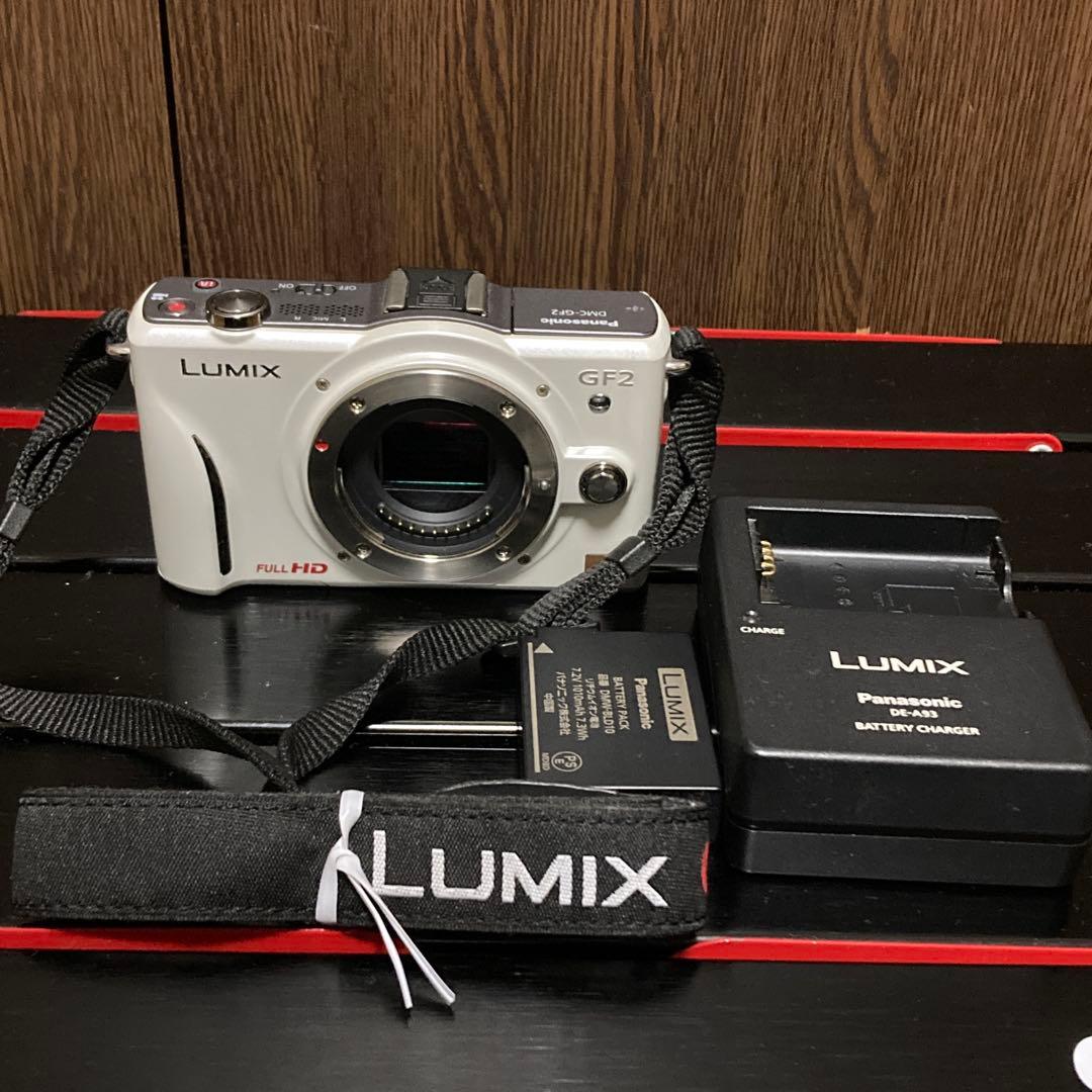 美品　レア　Panasonic LUMIX GF2 ミラーレス一眼　ボディ