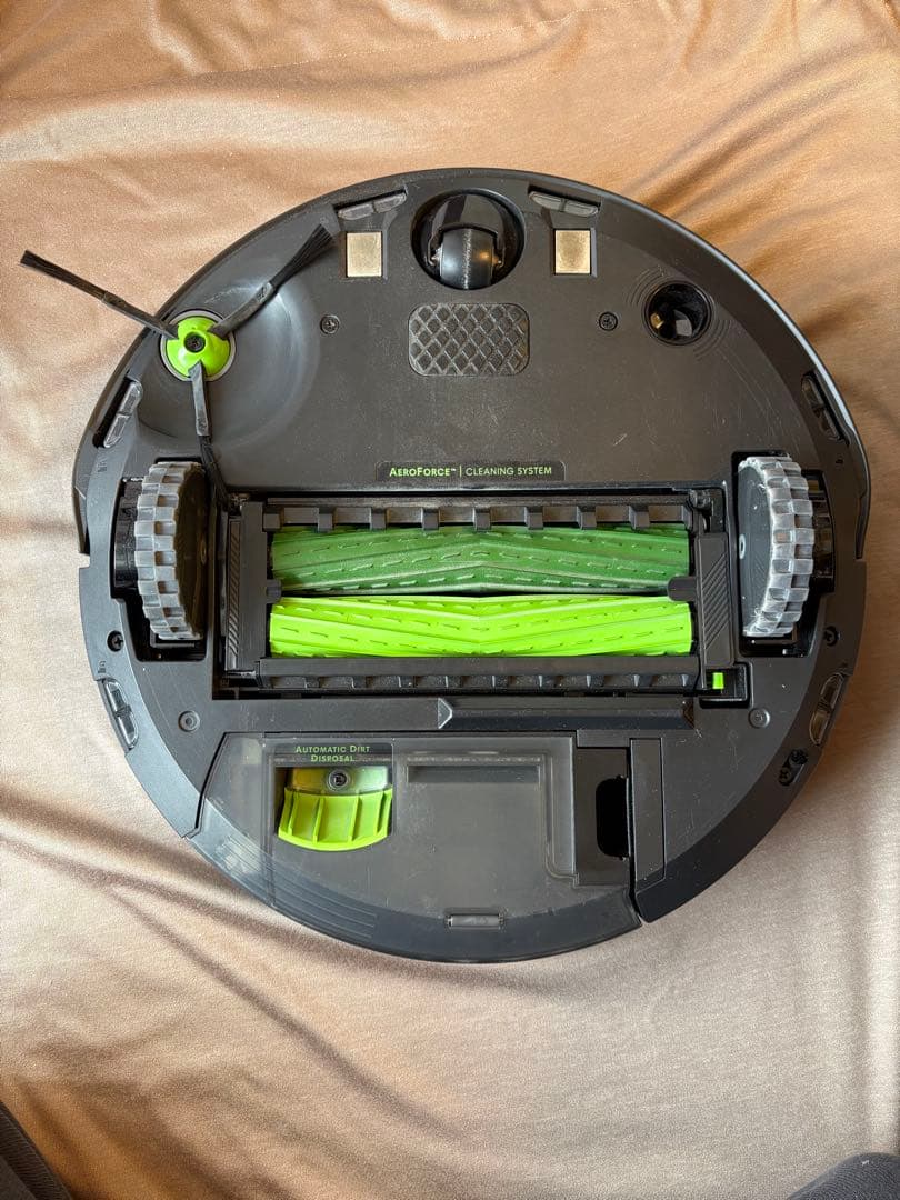 iRobot Roomba j7+ロボット掃除機 クリーンベース付き