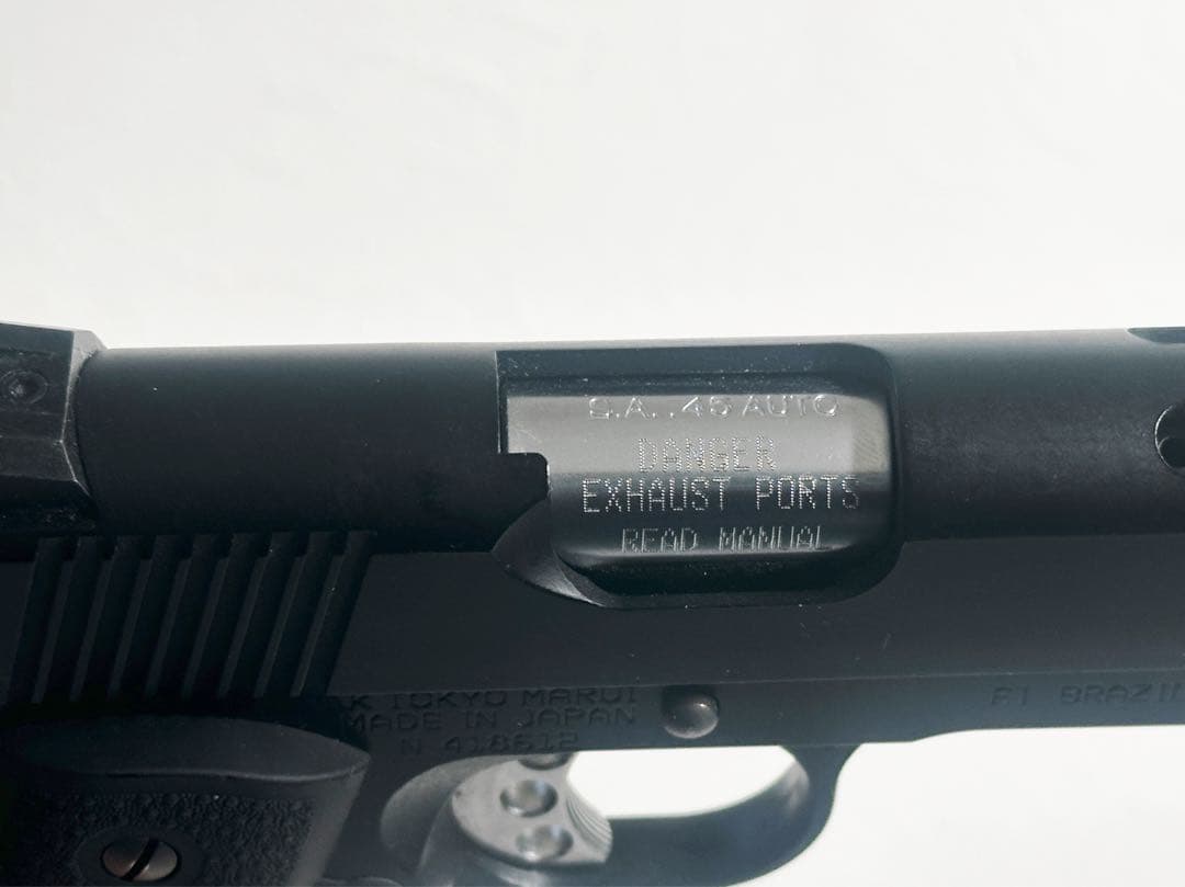 V10 Ultra Compact ブラック ガスガン　東京マルイ