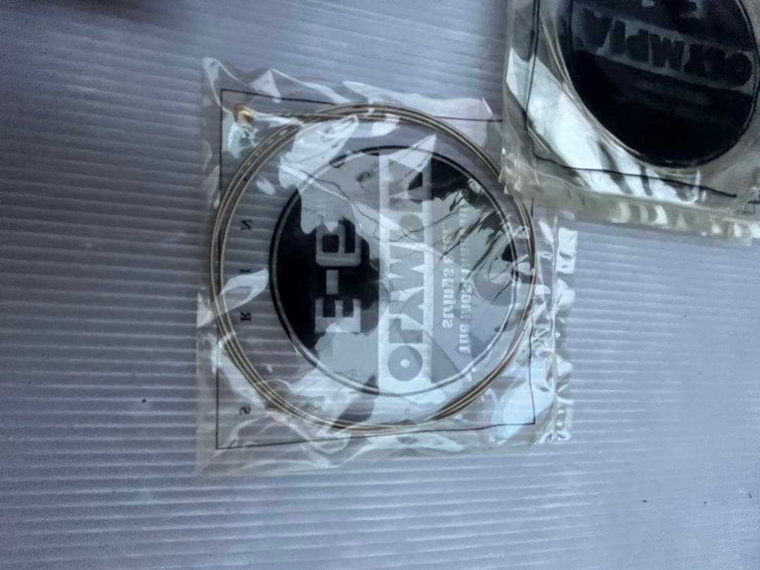 FERNANDESエレキギター 革のギターケース・新品弦6個　引取の方は2万円❗️