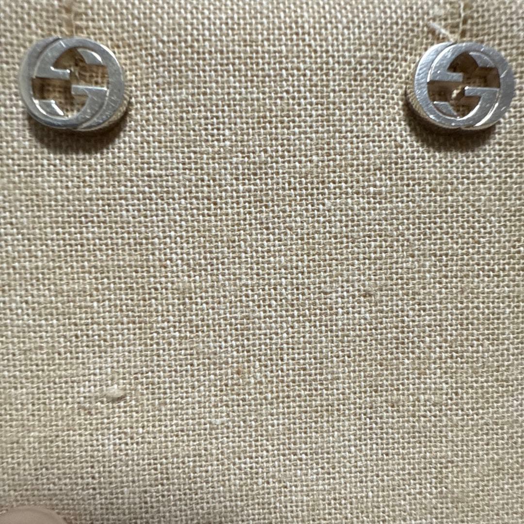 GUCCI シルバーピアス　インターロッキング　スタッズピアス