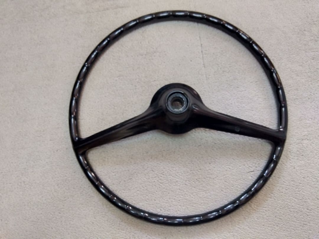 だ*る様 BMC MINIのステアリング