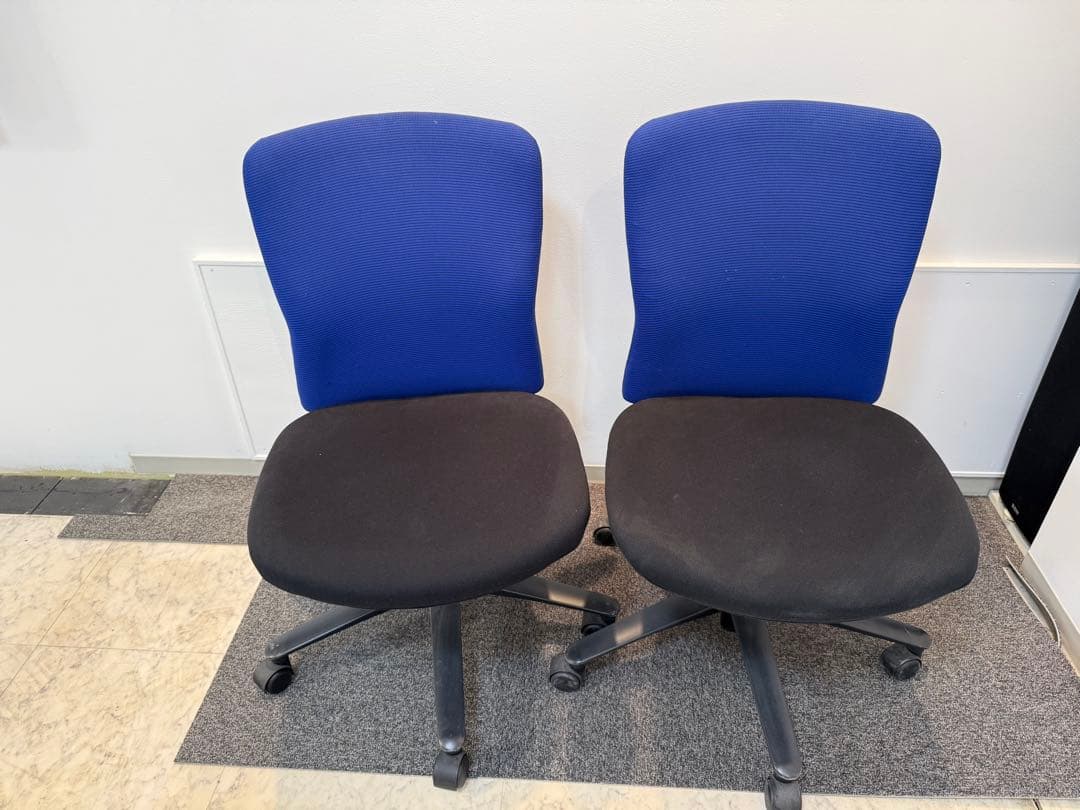 内田洋行椅子2脚 ルディオチェア/ミドルバック肘なしLLA2-100型