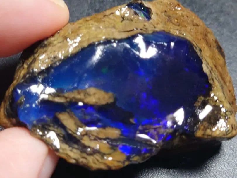 エチオピア　オパール　青　ブルー　73ct 原石　鉱石　標本　ウェロ産