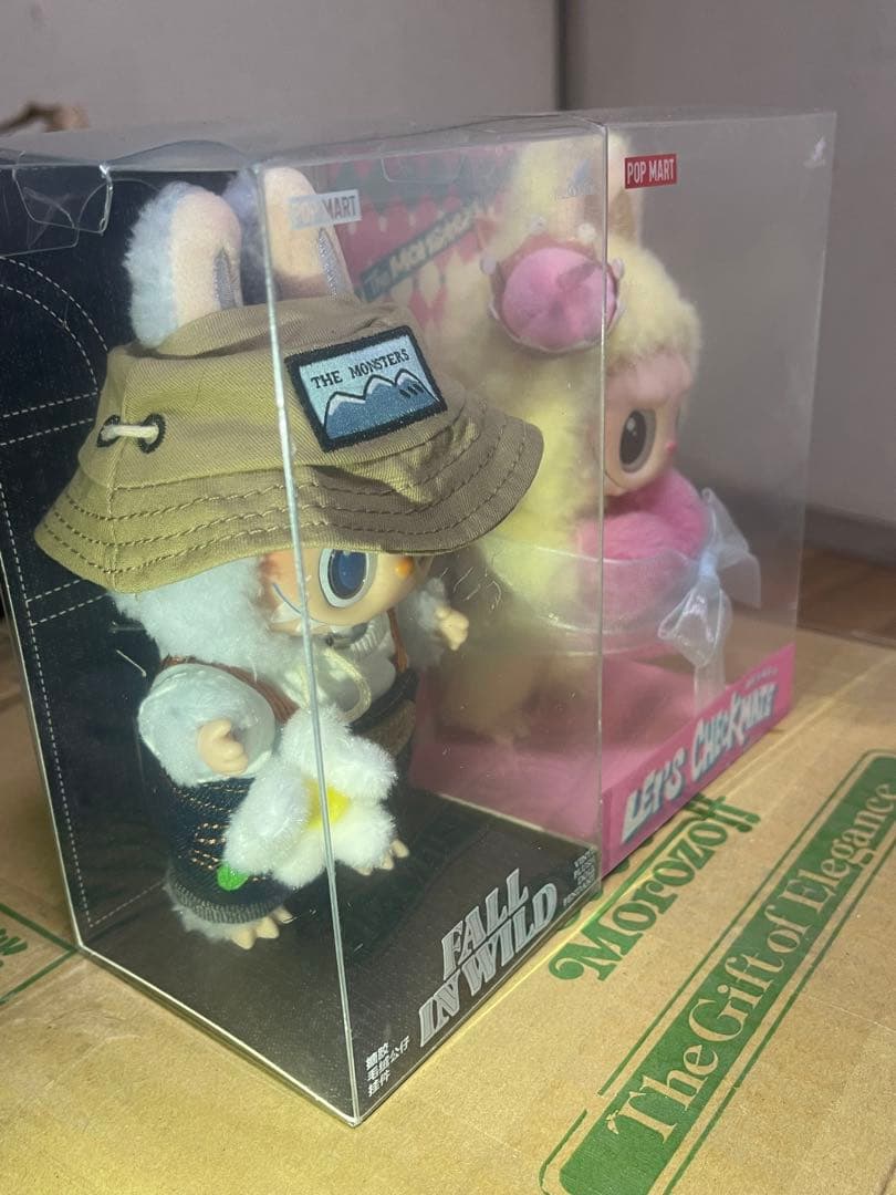 popmart FALL IN WILDとLET'S CHECKMATE 2本