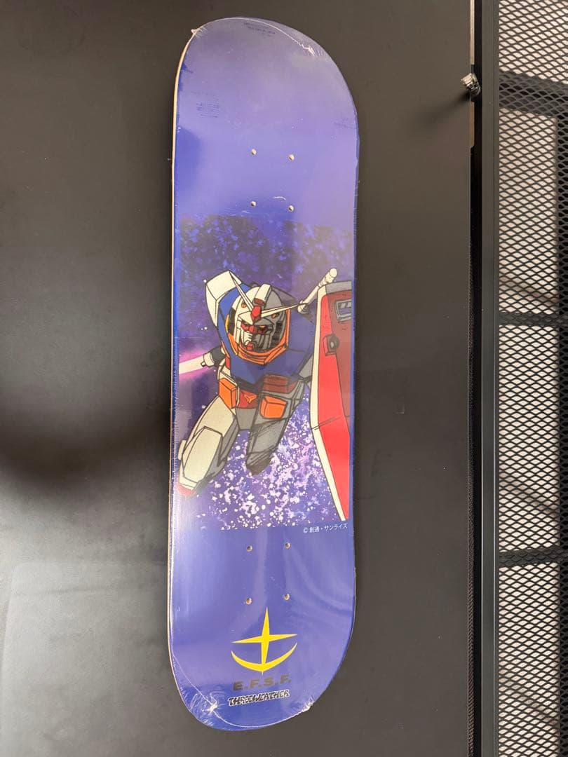 ガンダム RX-78-2 スケートボードデッキ