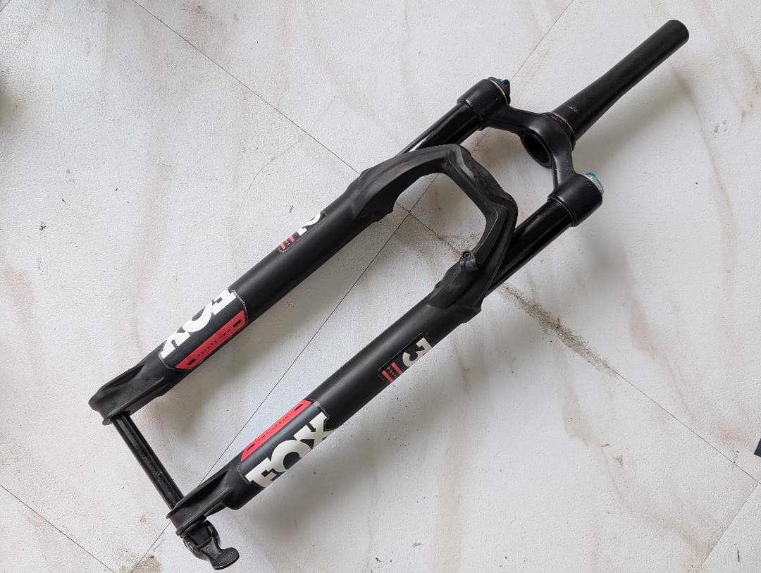 FOX performance 32 27.5インチ　15 x 100