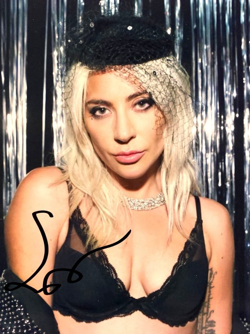 レディー・ガガ直筆サイン入り超大型写真…Lady Gaga…