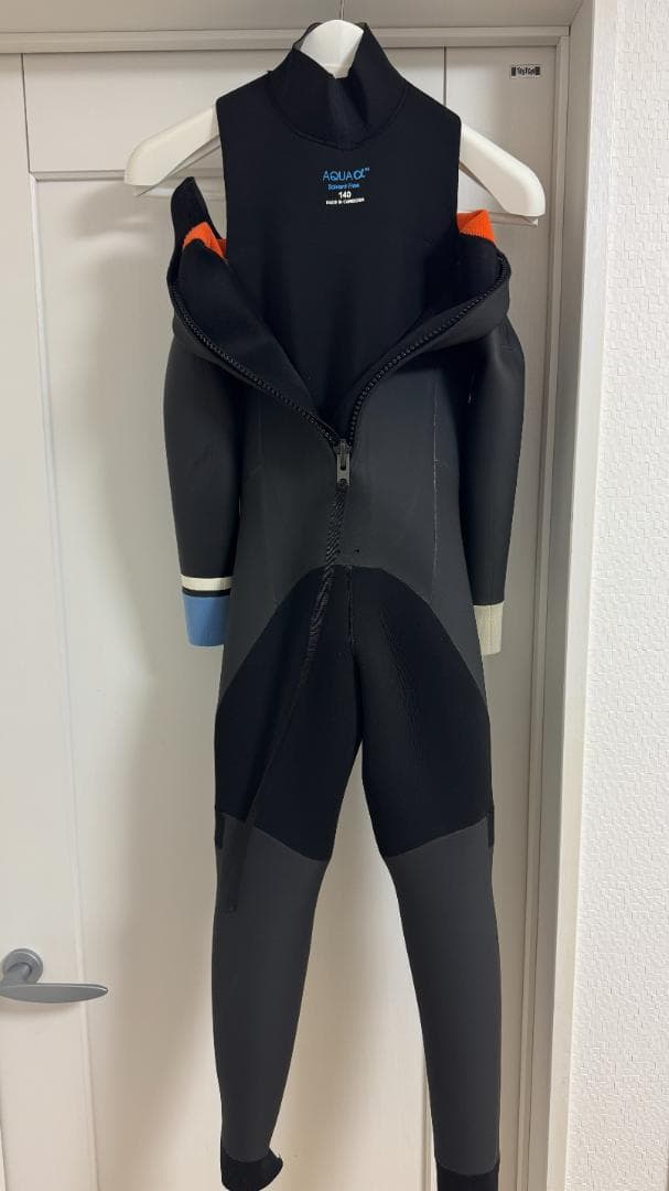 5×3 セミドライ　ウェットスーツ　140サイズ　バックジップ