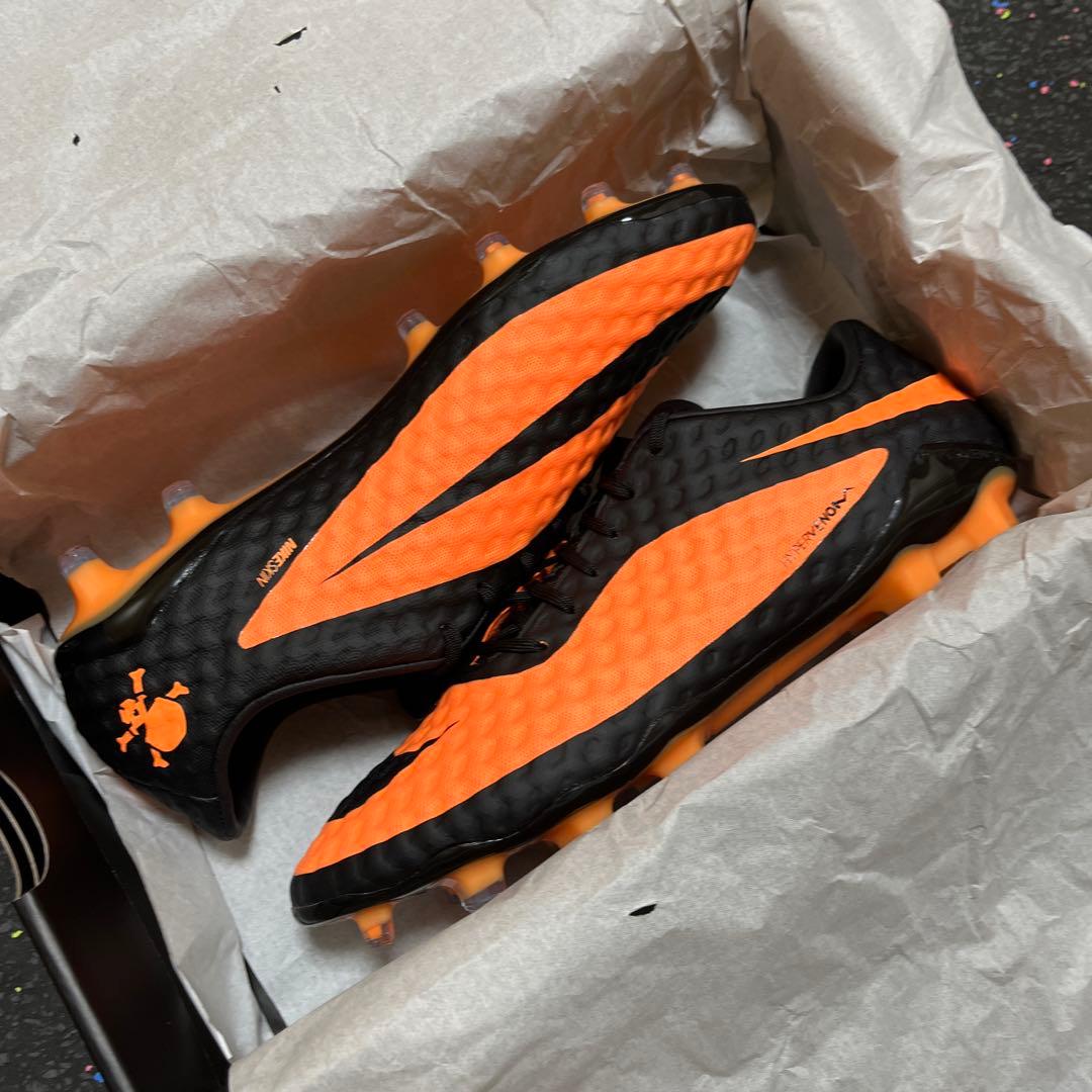 NIKE ハイパーヴェノム ファントム RGN SE FG 27cm