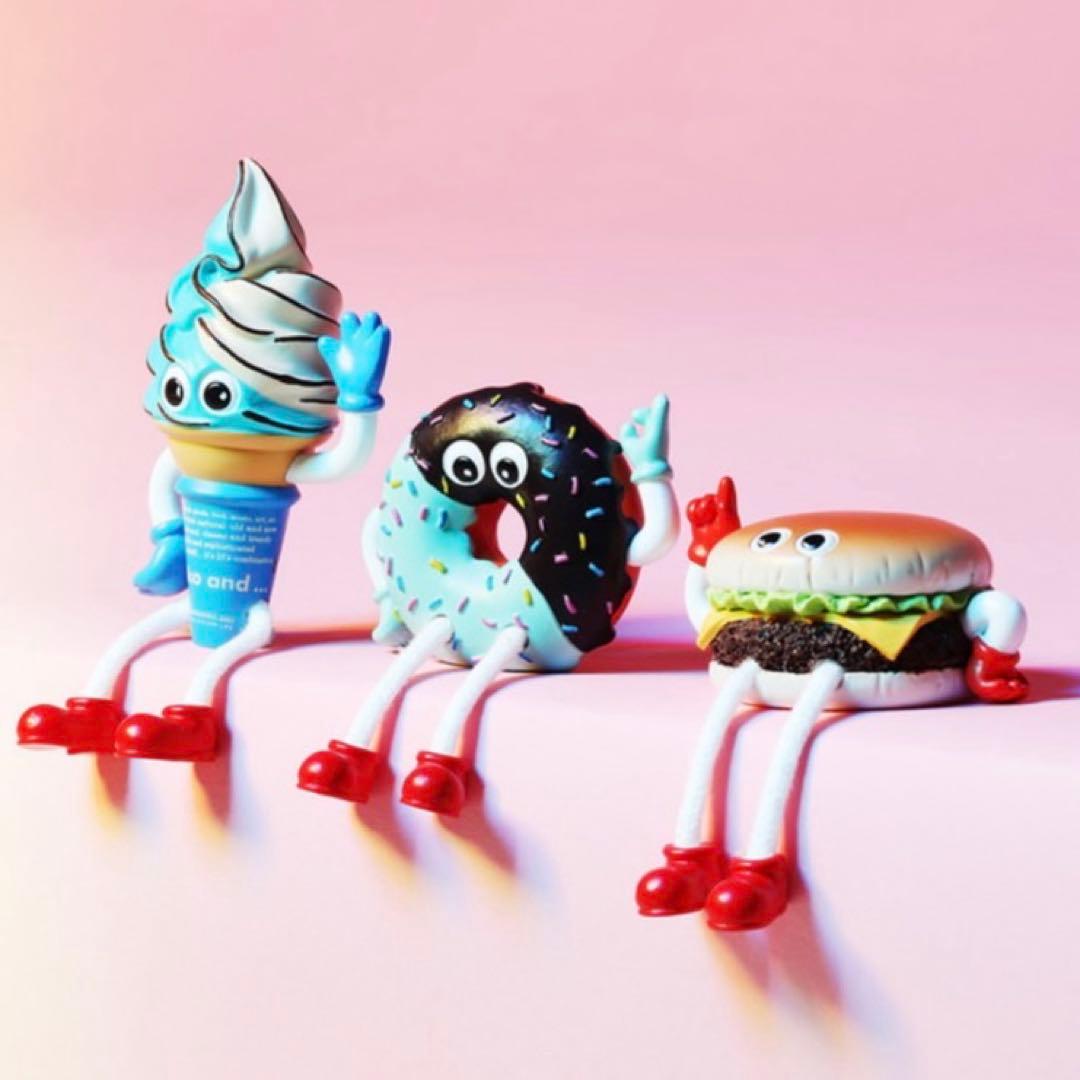 フレーバーズ　ニコアンド　お座りオブジェ