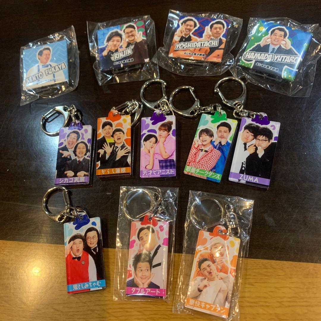 よしもと漫才劇場　ガチャガチャ スクエア缶バッチ　アクキー