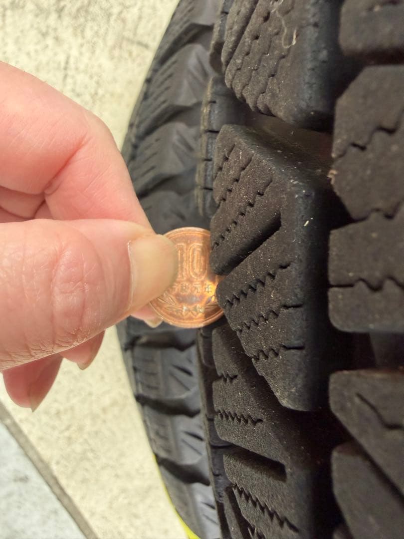 ランクル　プラド ホイール　17インチ　スタッドレスタイヤ付き2万キロ以下