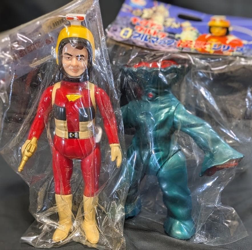 キャプテンウルトラ＆バンデル星人（ブルマァク復刻）未開封ソフビ２体セット
