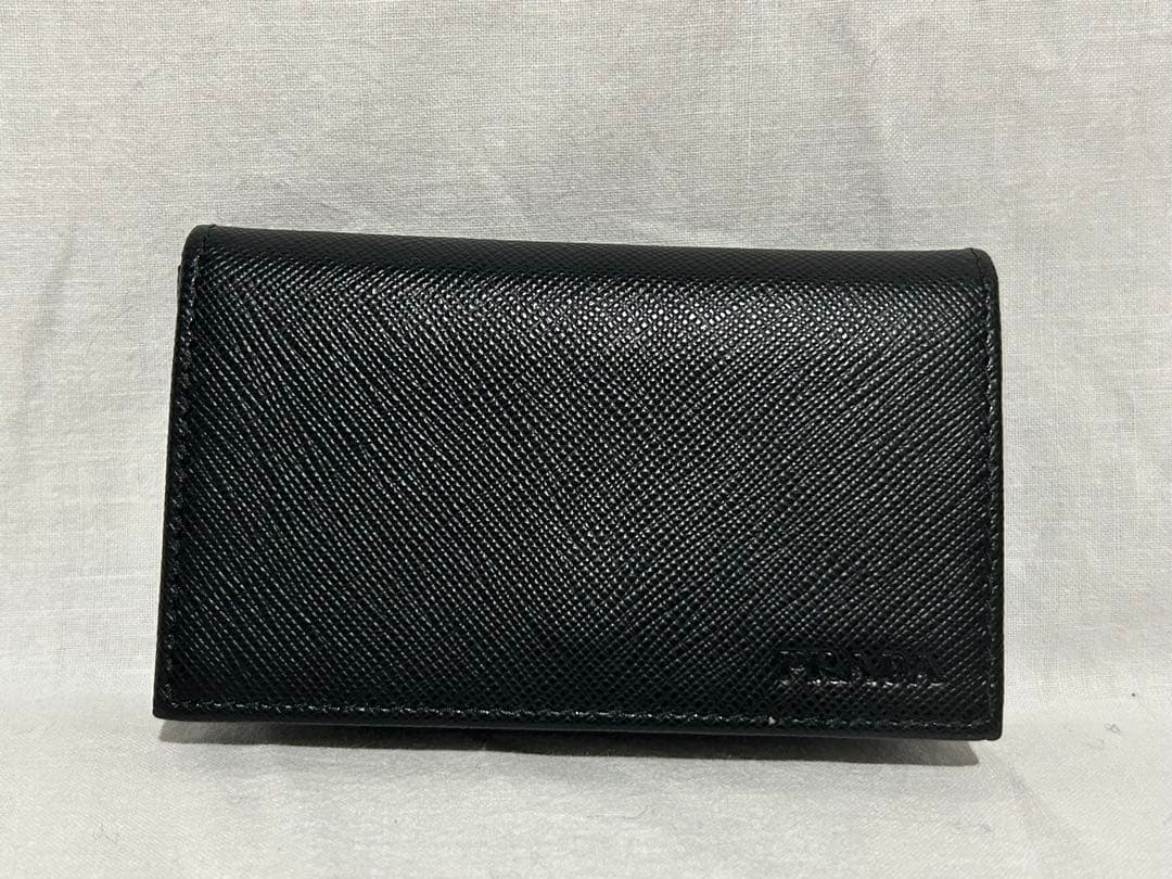 新品　PRADA ブラック レザー 名刺入れ