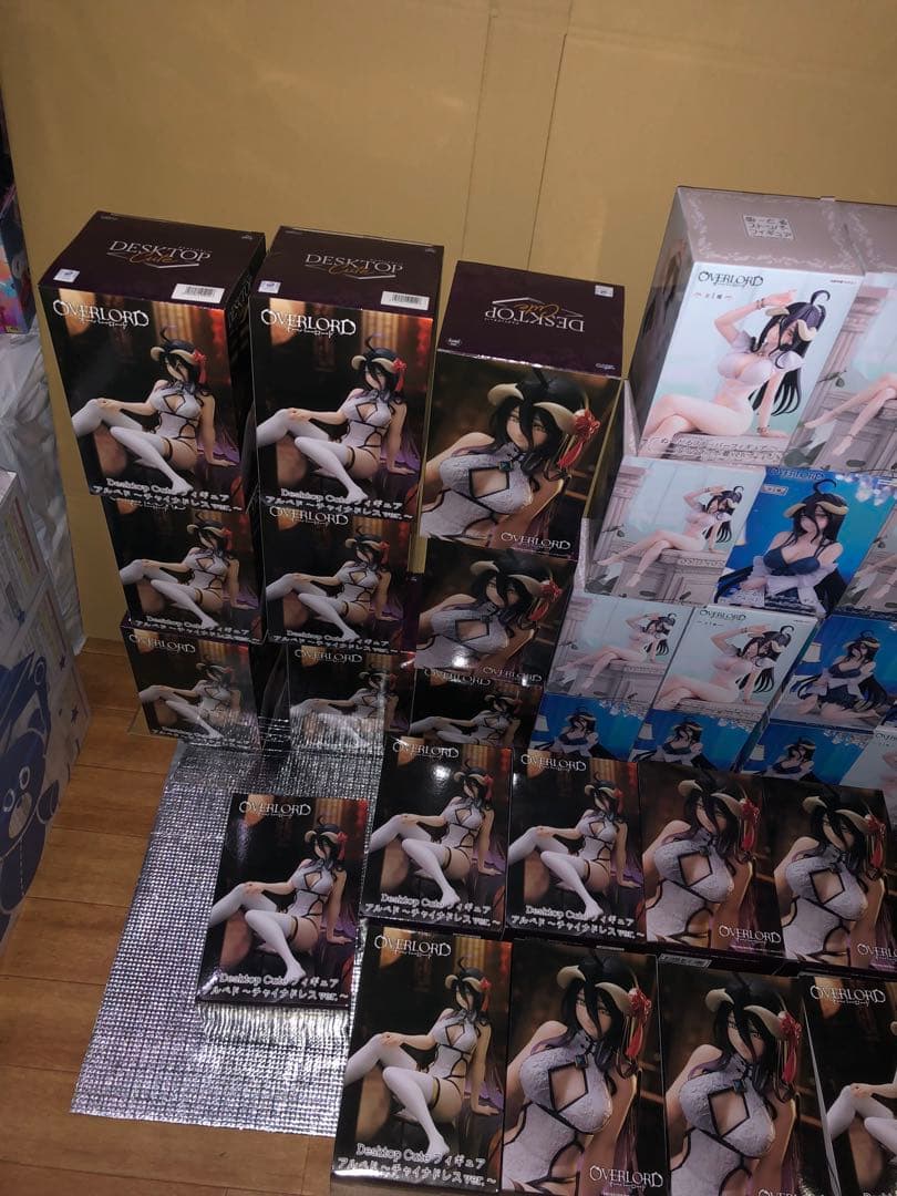 アルベド　フィギュア　チャイナ　ニット　ぬースト　水着　牛柄　54個