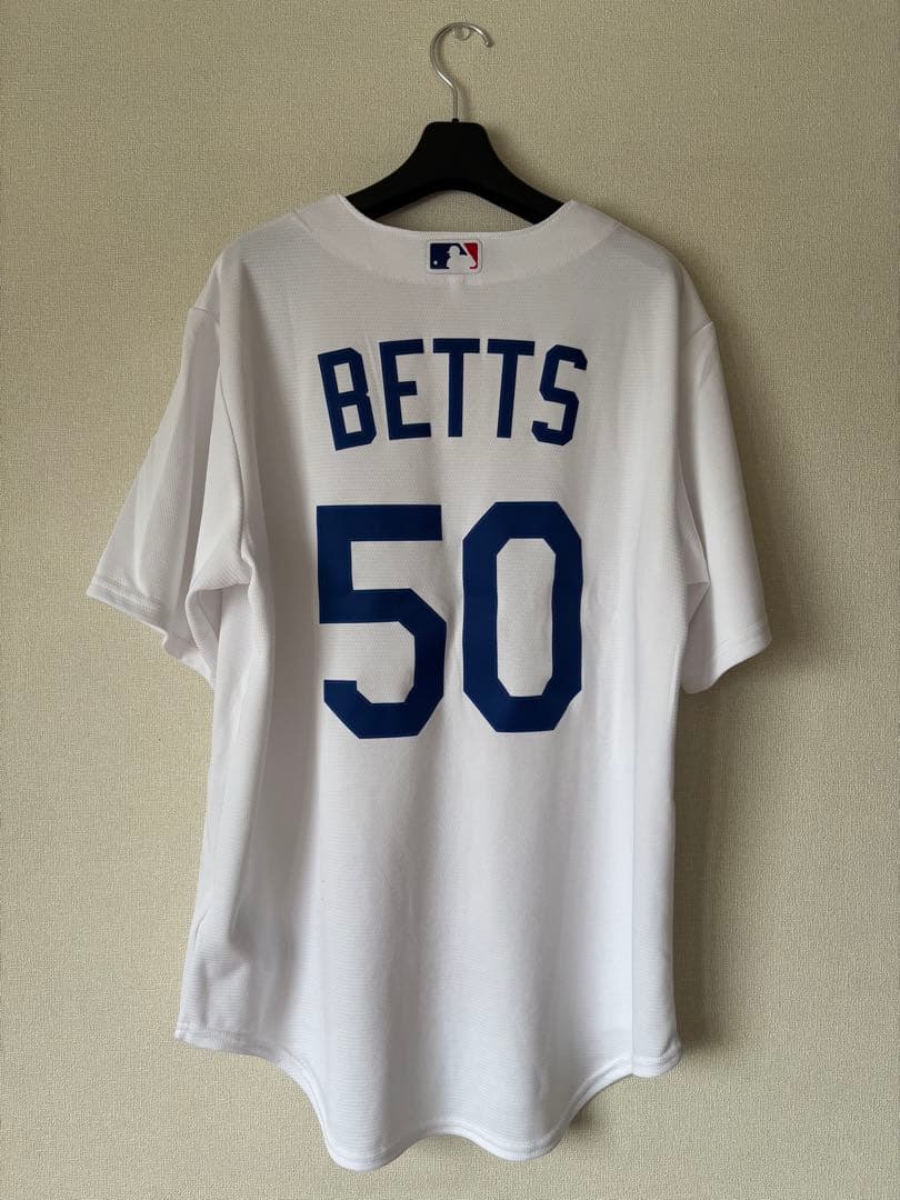 ムーキーベッツ　ホームレプリカユニフォーム　ドジャース MLB公式　Mサイズ