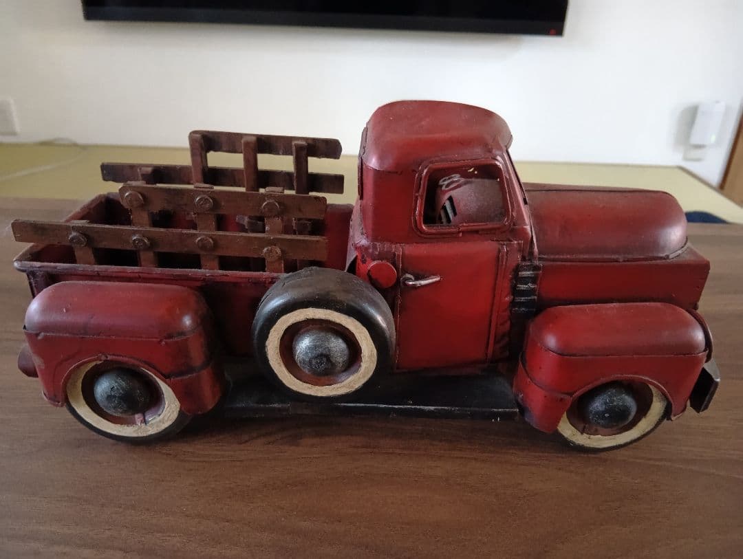 【SUN】アメリカンピックアップトラック　ブリキ