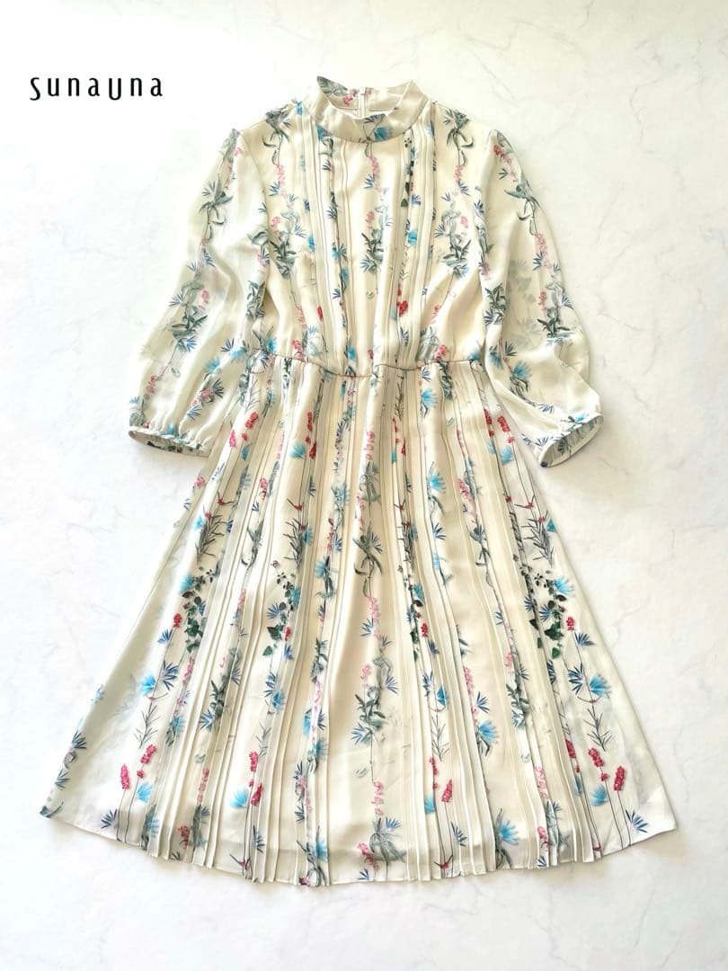 美品♪SunaUna スーナウーナ スタンドカラー 花柄 プリーツワンピース