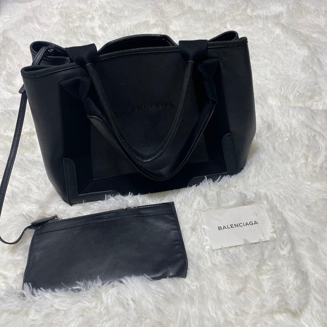 バレンシアガ ネイビーカバス Sブラック レザー