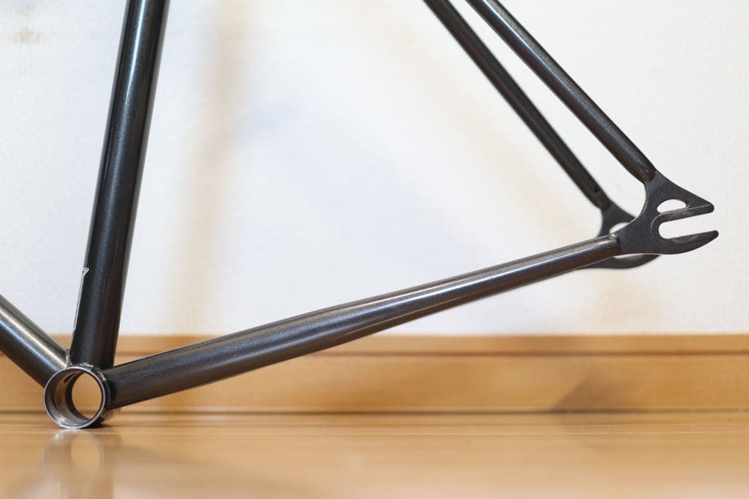 ★ HOW I ROLL CHAMP ハウアイロール チャンプ ピスト サーリー