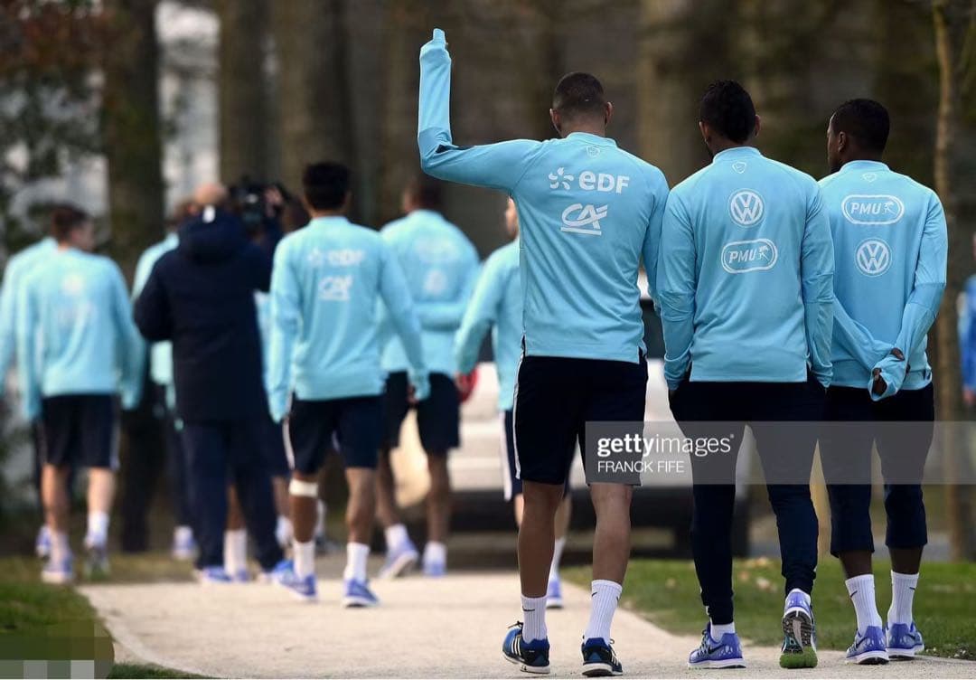 NIKE　サッカー　フランス代表カリム・ベンゼマ トレーニングトップ　ジャージ