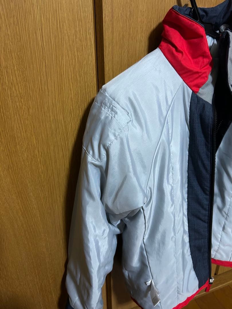 『美品』値下げしました。DESCENTE スキーウェア 子ども用 150サイズ