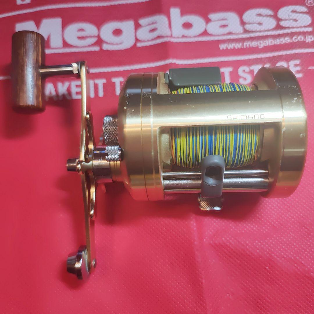 シマノ　カルカッタ小船1000　ライン付き