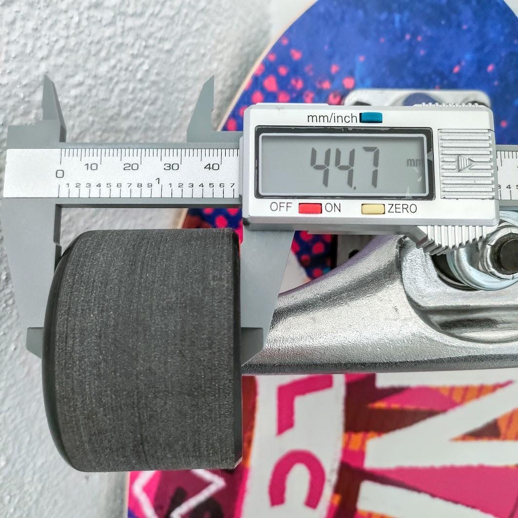 サーフスケートコンプリート カーバーCARVER CX4同機能トラック オフトレ