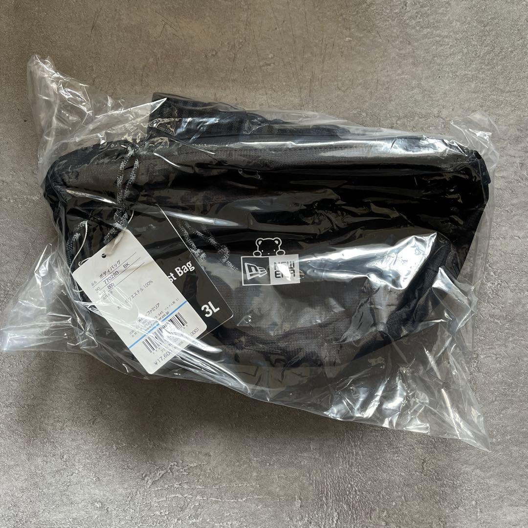 familiar ファミリア newera ニューエラ ボディバッグ