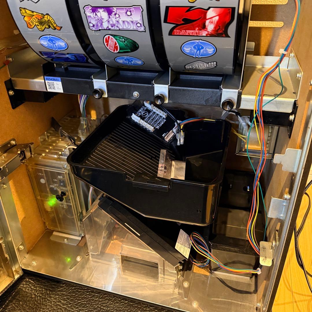 美品✨パチスロ実機 デビルメイクライ3 5号機 不要機 無段階音量調整