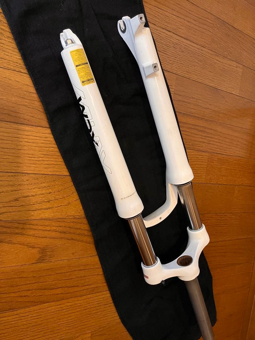 SRサンツアー[SRSUNTOUR] XCM-HLO-P フロントフォーク