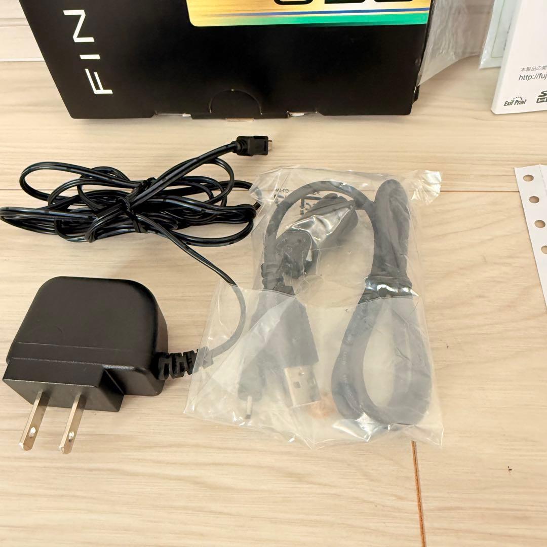 美品　付属品多　FUJIFILM Finepix J30 フジフィルム