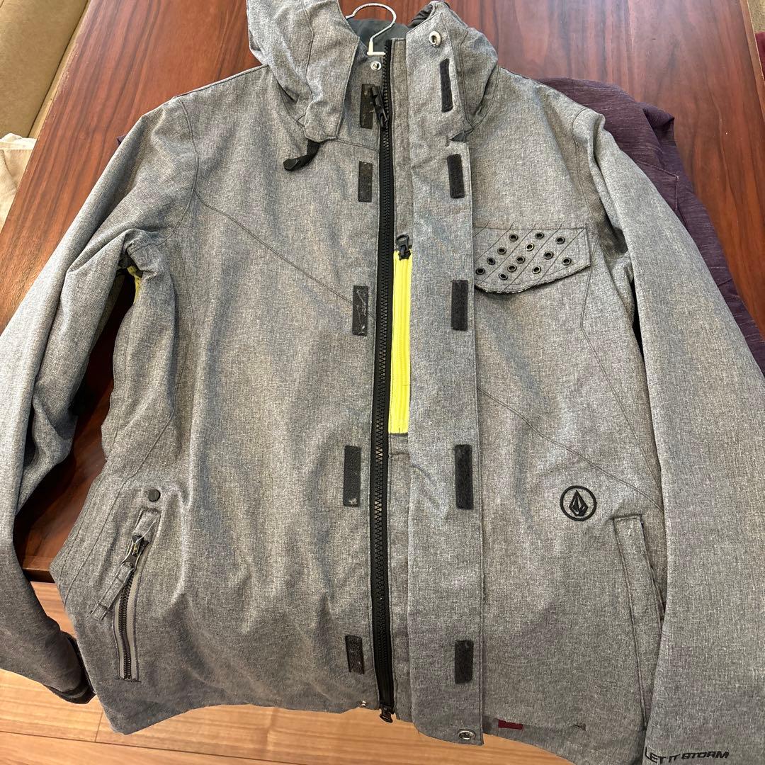 VOLCOM ウェア　S 上下セット　ボルコム