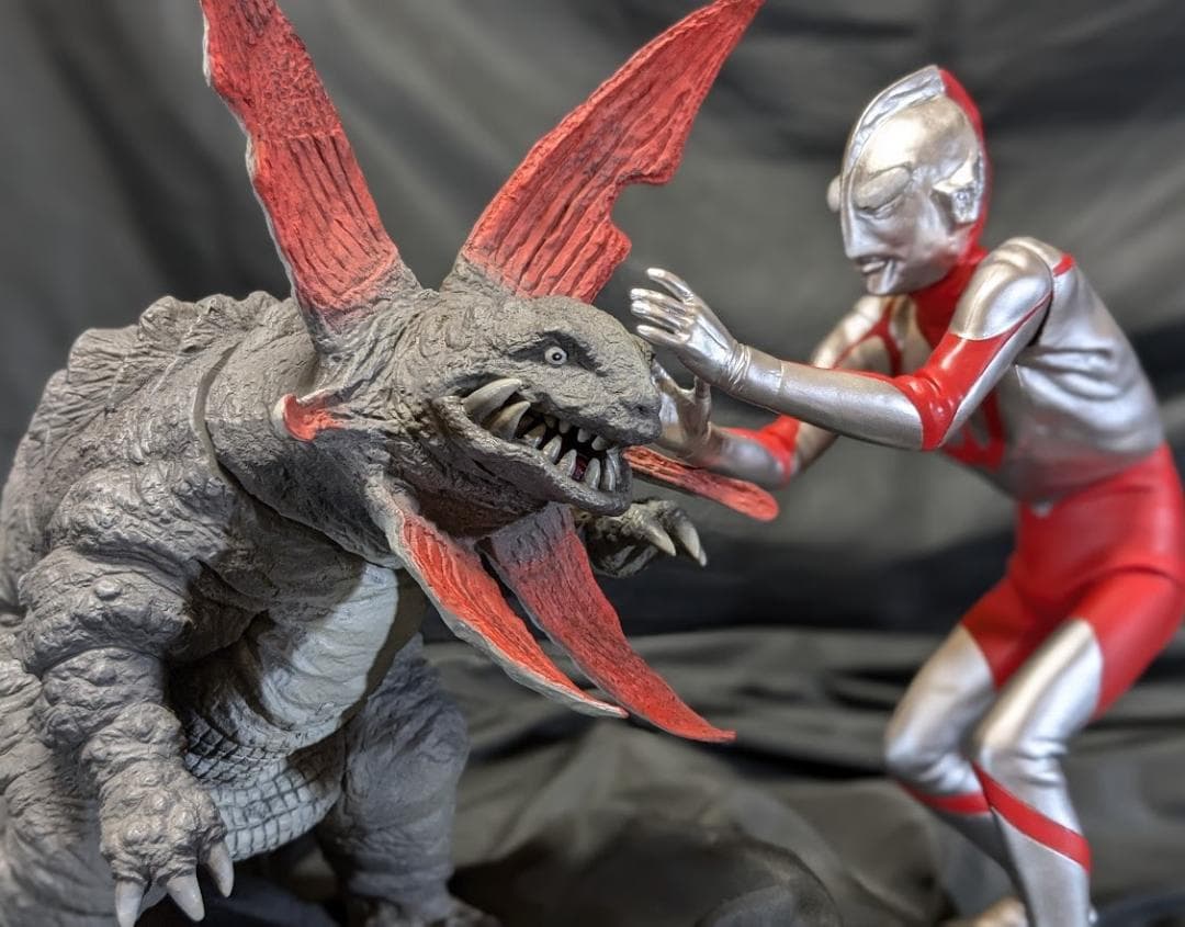 ウルトラマンａタイプ＆ガボラ（ＣＣＰ）1/6特撮シリーズソフビ２体セット