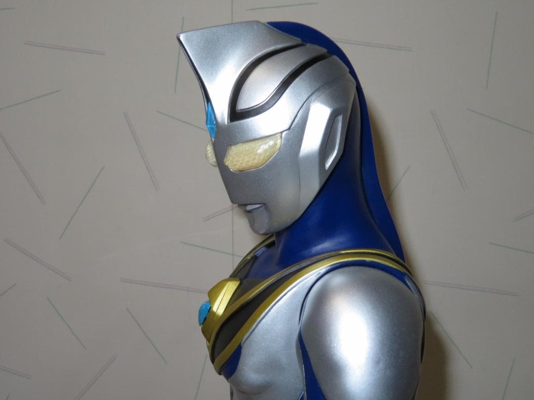 ウルトラマンアグル（Ｖ２）フィギュア　京本コレクション