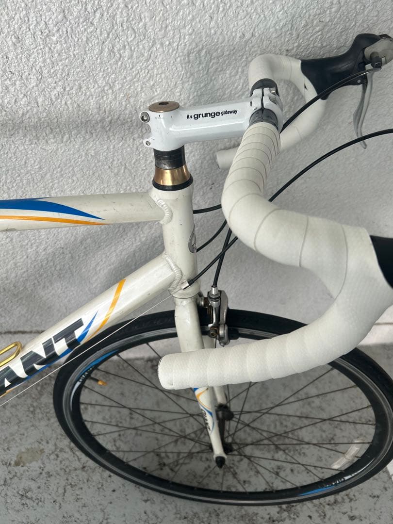 【全国送料込み】整備済みGIANTロードバイク@東京