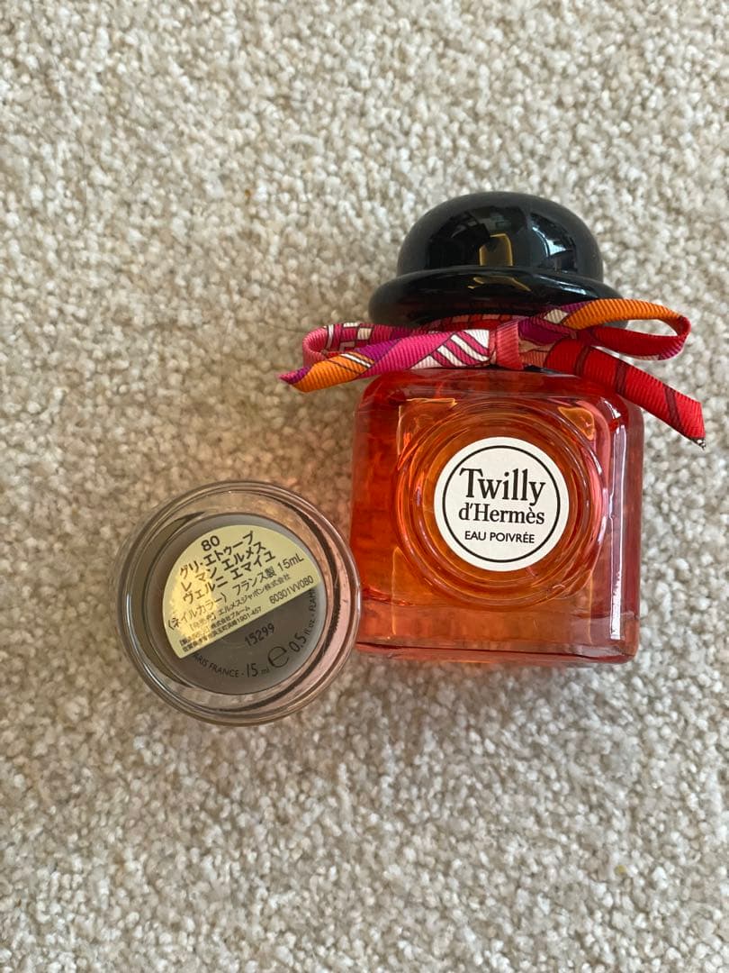 【数回使用のみ】Hermes 香水＆ネイルセット（Twilly＆エトゥープ）