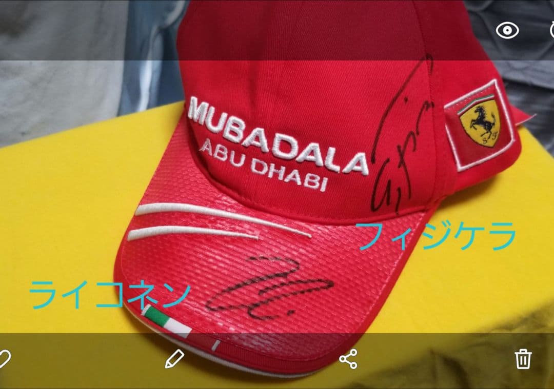 ライコネン　フィジケラ　2009年　直筆サイン　サイン　帽子　キャップ　非売品