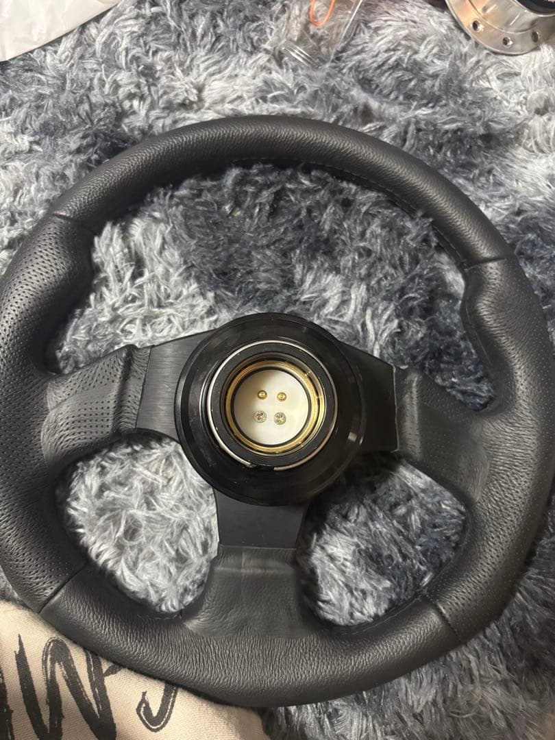 MOMO JET J-2 320mm ステアリング ハンドル 32Φ