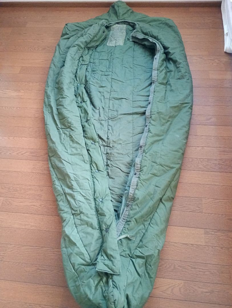 「米軍放出品」寝袋　Intermediate cold