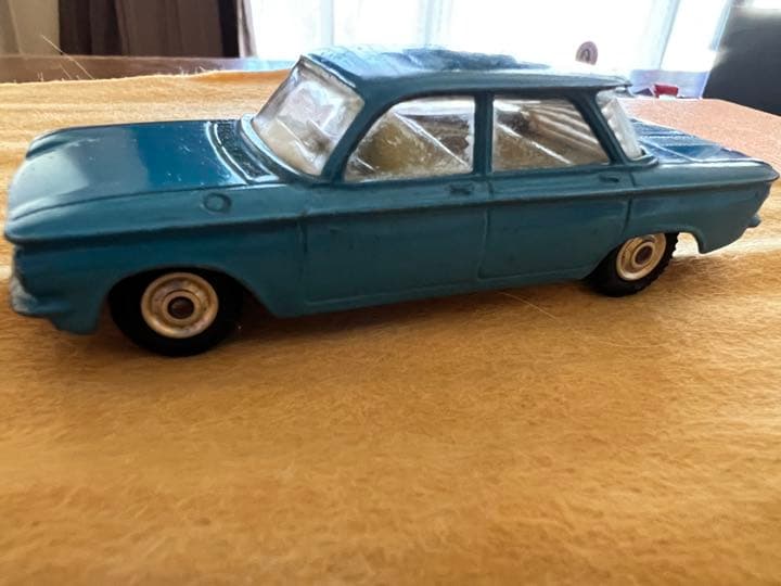 シボレーコルベア 1961年製　コーギートイズ　　箱無し