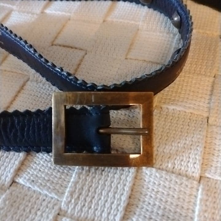 CHANEL　ヴィンテージシャネル細ベルト