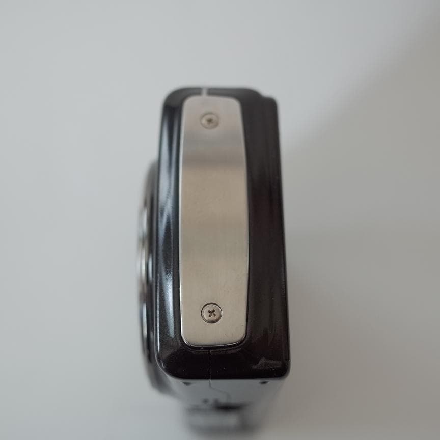 Fujifilm FinePix F200EXR コンパクトデジタルカメラ 美品